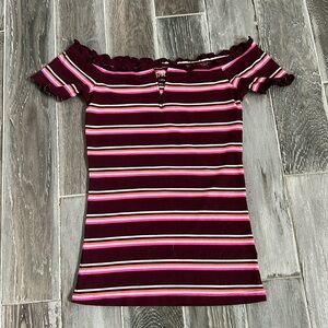 NWOT Aeropostale XS maroon and pink striped top can be worn off shoulder